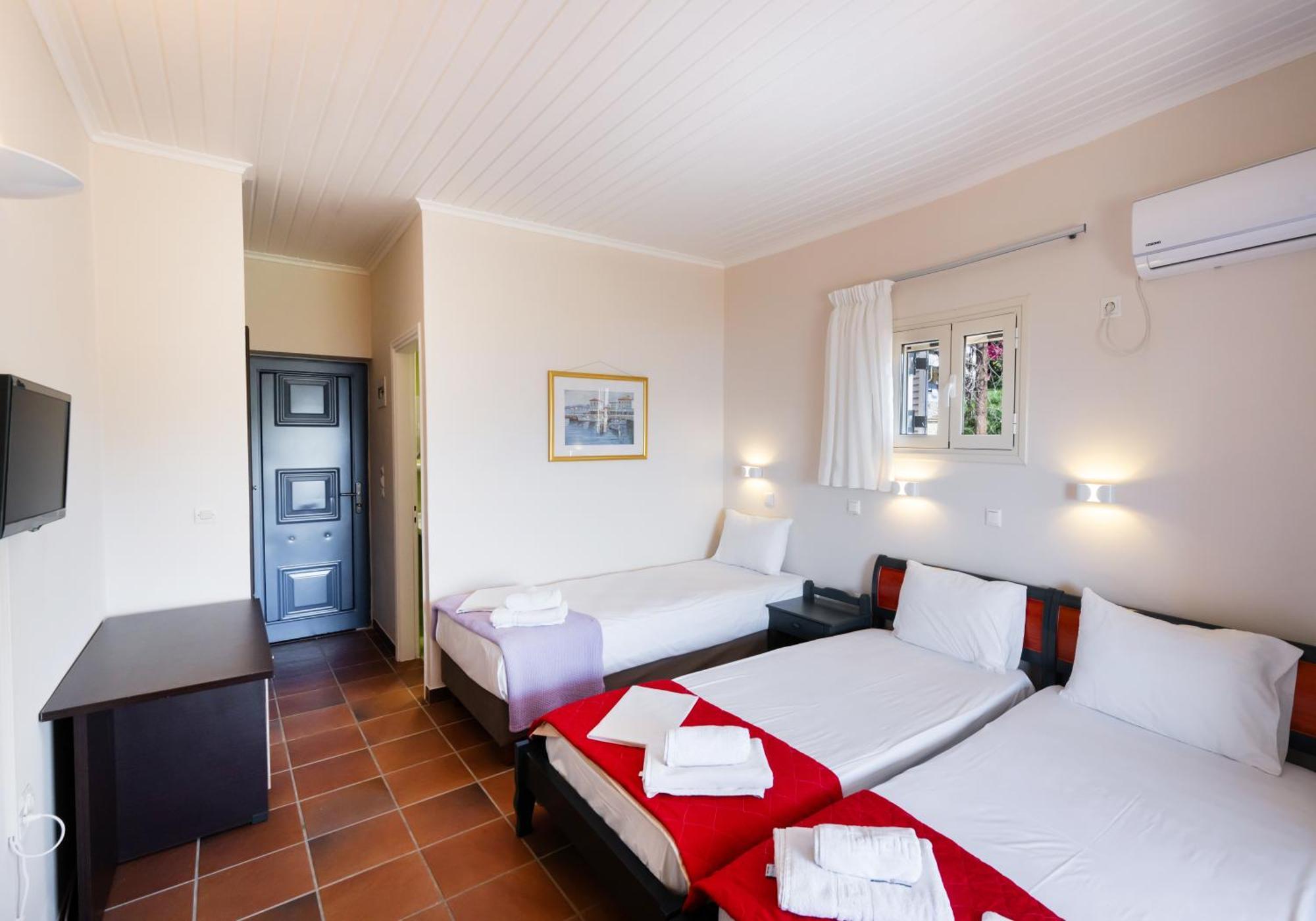 Ionio Hotel Nikiana Ngoại thất bức ảnh