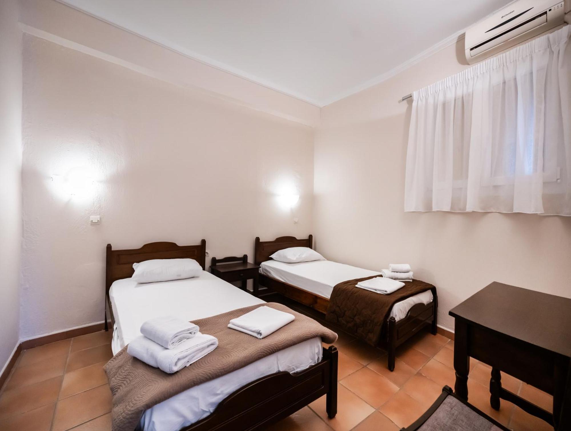 Ionio Hotel Nikiana Ngoại thất bức ảnh
